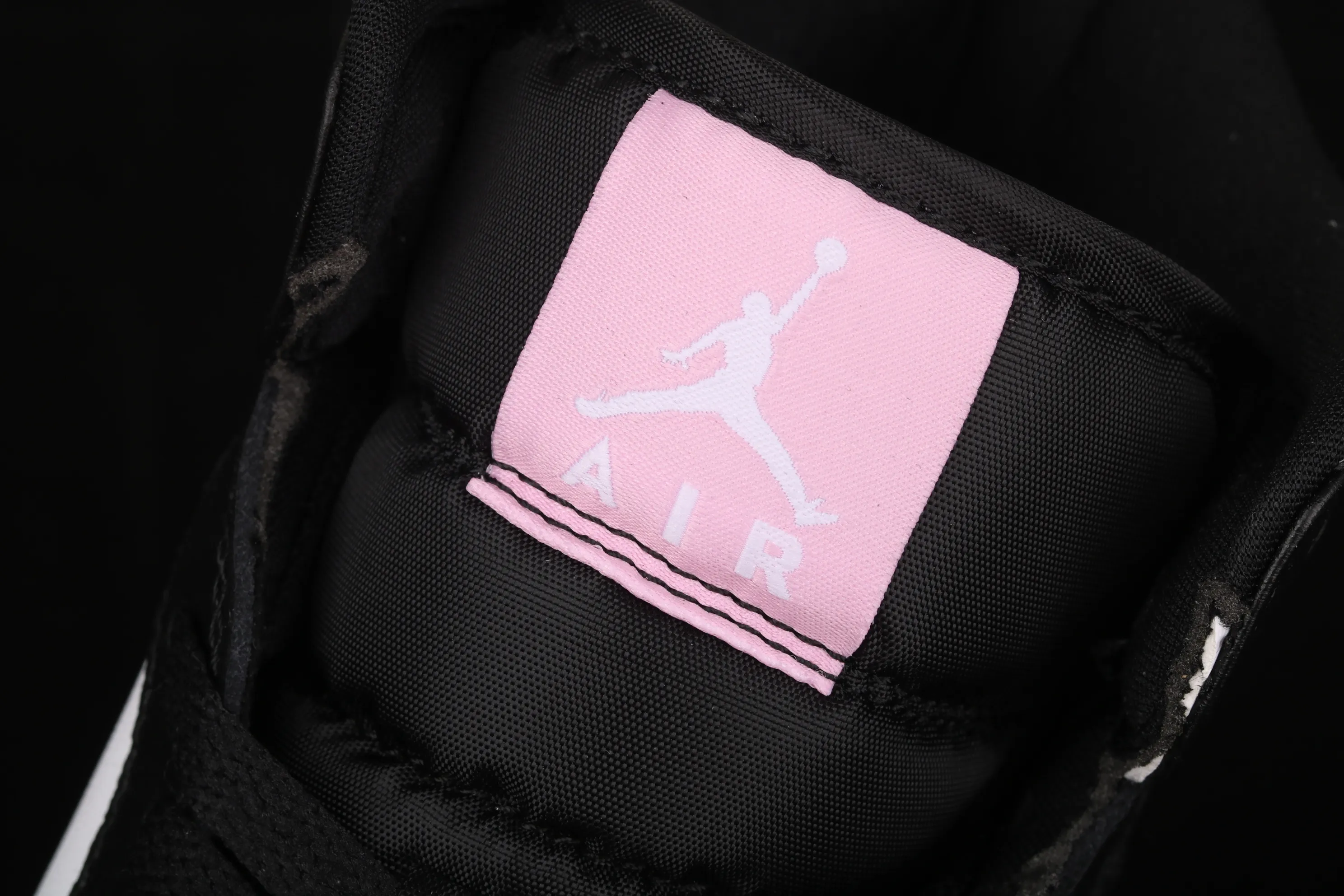 All categories Air Jordan Jordan series basketball shoes Air Jordan 1 Mid Air Jordan 1 Mid GS AJ1 Joe 1 China Pink White Panda 555112-103